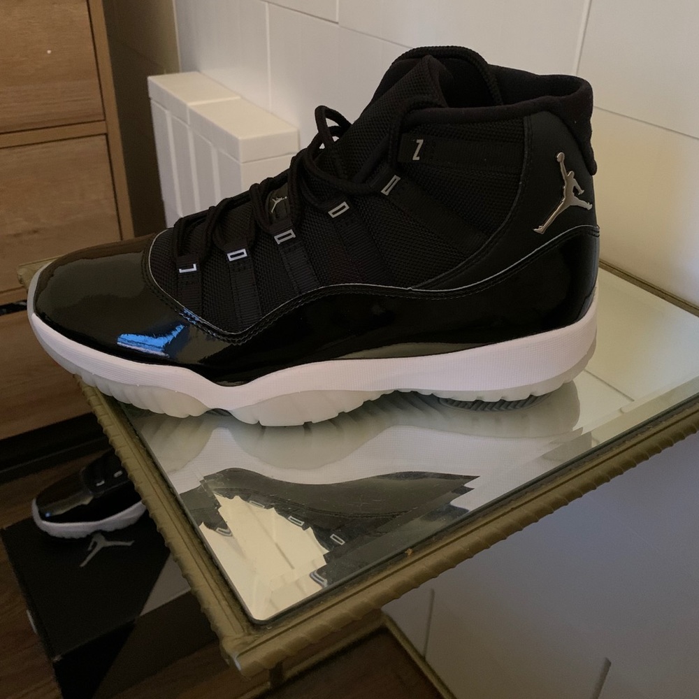 Air Jordans 11 Jubilee